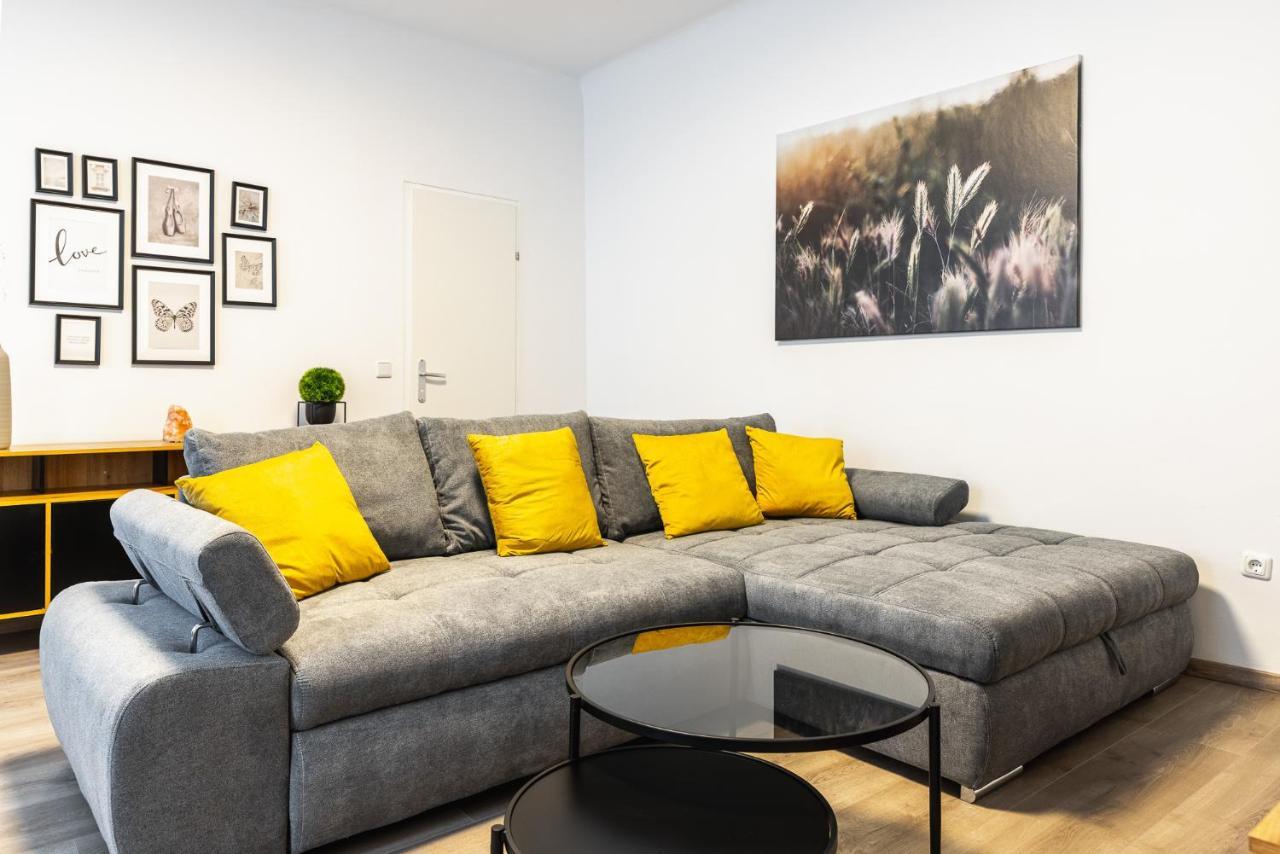 Modern And Lovely Next To Subway Station * Viena
