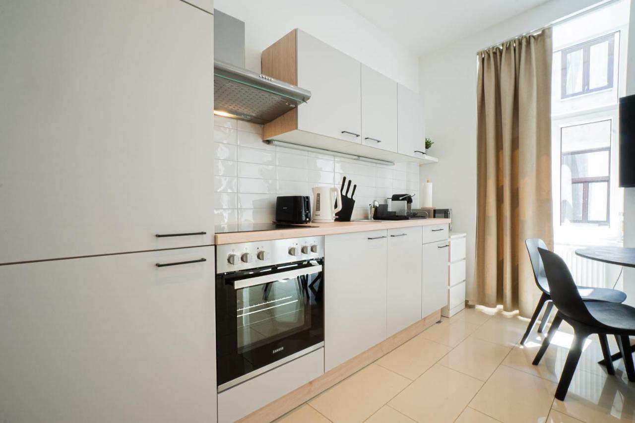 Modern And Lovely Next To Subway Station Apartamento Viena