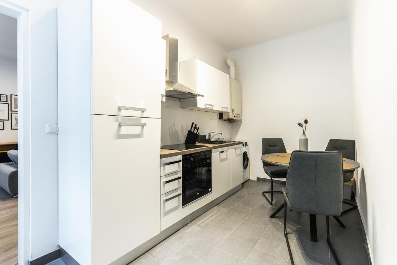 Modern And Lovely Next To Subway Station * Wenen