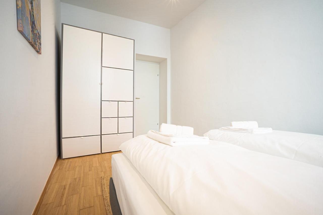 Modern And Lovely Next To Subway Station Appartement Wenen