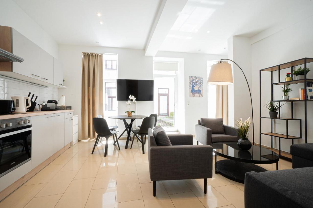 Appartement Modern And Lovely Next To Subway Station